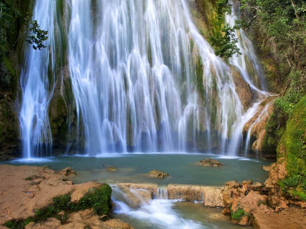 Puerto Plata: Samana, El Limon Waterfalls + Bacardi Island